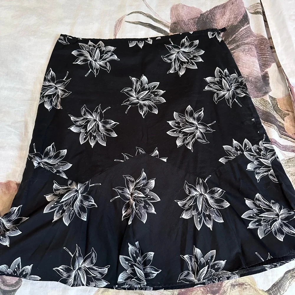Pencil skirt Sz 14 Ann Taylor - Picture 2 of 5